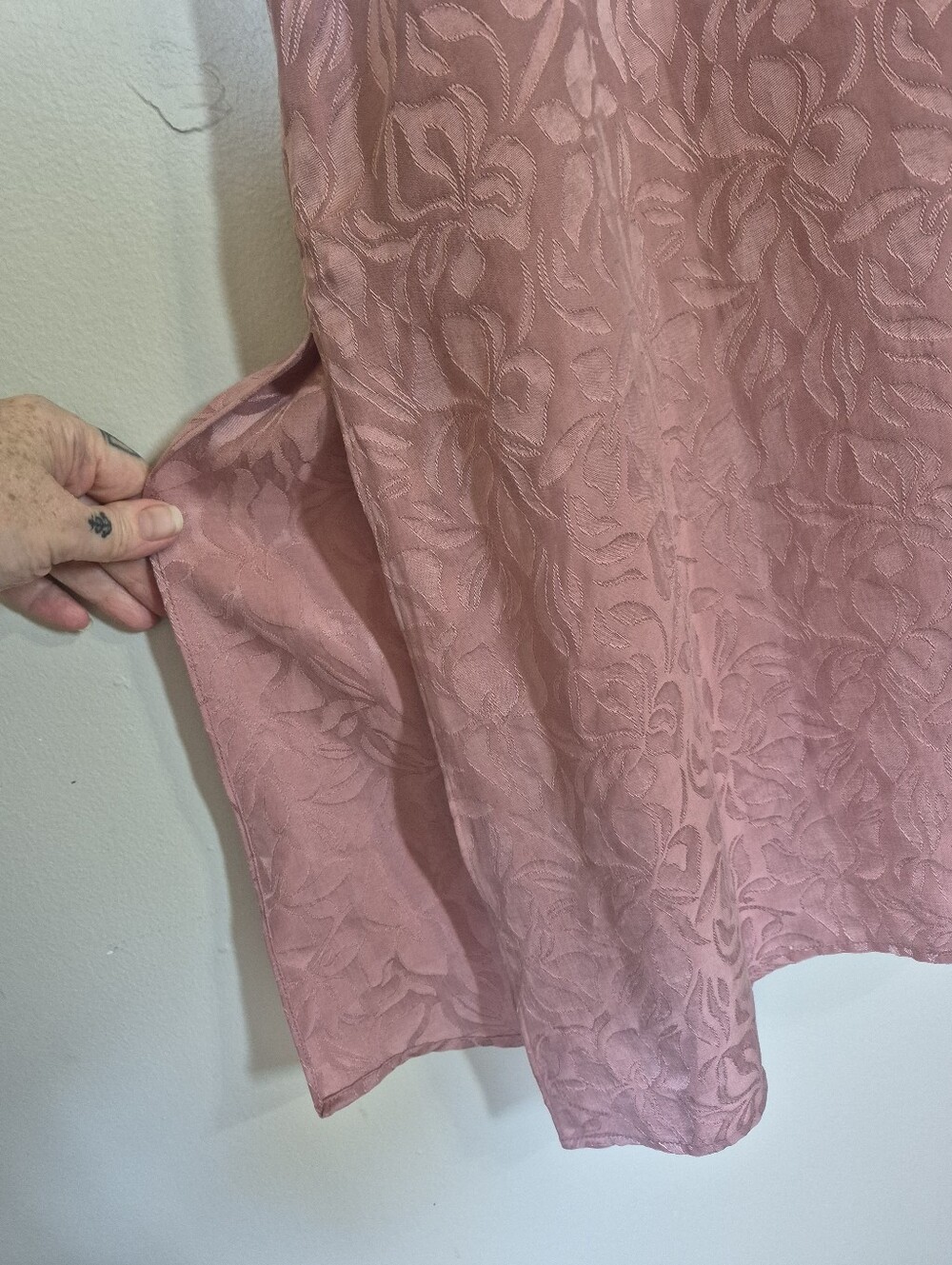 Smash + Tess Collab Disco Duster Satin Retro Rose Robe Coverup M/L - Picture 5 of 12